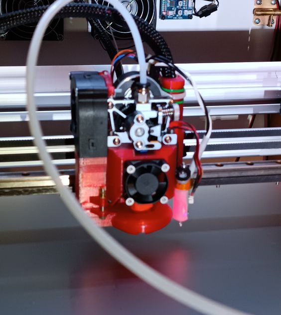 20241005 - Extruder_X-Carrier_Neu_B.jpg